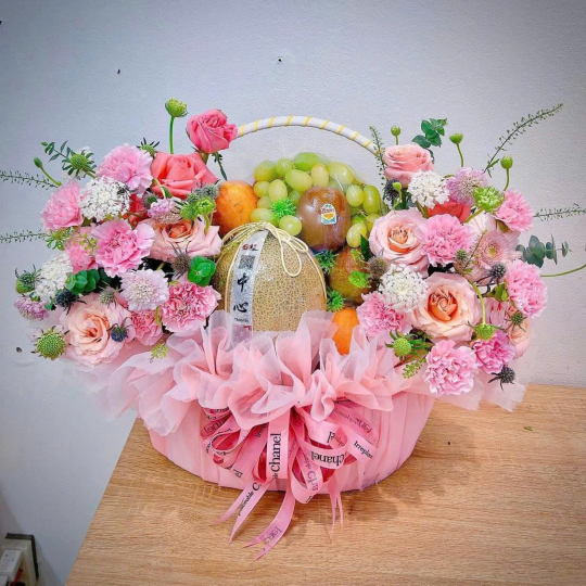 Giỏ Qu&agrave; Tr&aacute;i C&acirc;y V&agrave; Hoa 1