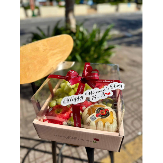 Hộp qu&agrave; tr&aacute;i c&acirc;y 06